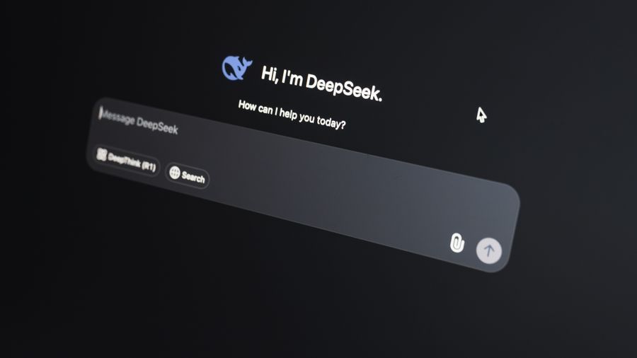 BotCore Assistant – Giao diện AI chatbot dark mode